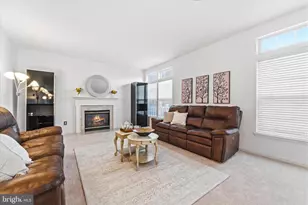 6741 Edgartown Way, Gainesville, VA 20155 - Photo 4