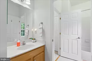 16216 Radburn St, Woodbridge, VA 22191 - Photo 32