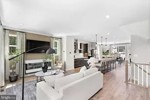 17996 Alicia Ave, Dumfries, VA 22026 - Photo 8