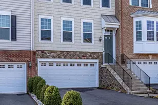 16628 Danridge Manor Dr, Woodbridge, VA 22191 - Photo 2