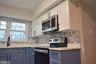 12121 Chaucer Ln, Woodbridge, VA 22192 - Photo 14