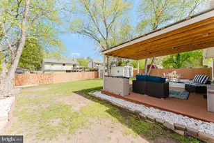 4504 Hamilton Dr, Woodbridge, VA 22193 - Photo 20