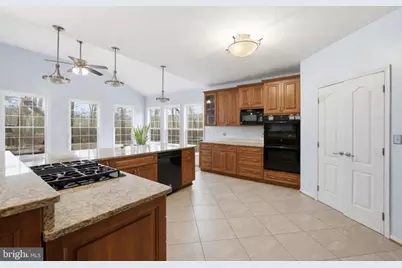 15049 Rumson Place, Manassas, VA 20111 - Photo 8