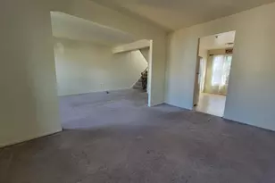 9448 Abingdon Ct, Manassas, VA 20109 - Photo 6