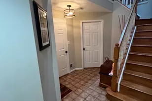 456 Overlook Dr, Occoquan, VA 22125 - Photo 2