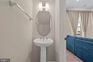 819A Ambrose Ln, Manassas, VA 20111 - Photo 6