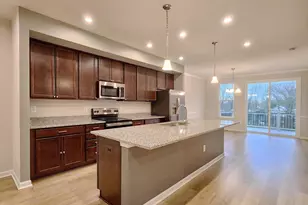 18259 Summit Pointe Dr, Triangle, VA 22172 - Photo 8