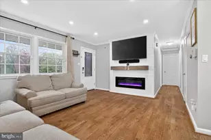 13313 Kelsey Ct, Woodbridge, VA 22193 - Photo 16