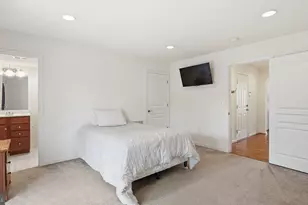 8267 Heritage Crossing Ct, Manassas, VA 20109 - Photo 18