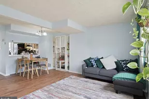 1654 Devil Ln, Woodbridge, VA 22192 - Photo 2