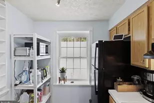 1654 Devil Ln, Woodbridge, VA 22192 - Photo 6