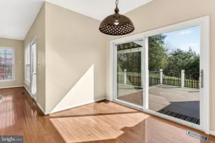 8903 Yellow Hammer Dr, Gainesville, VA 20155 - Photo 18