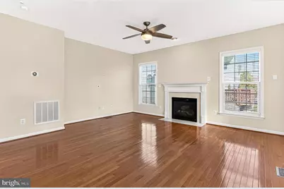 8903 Yellow Hammer Drive, Gainesville, VA 20155 - Photo 10