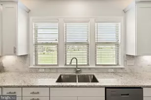 6248 Zinnia Ln, Haymarket, VA 20169 - Photo 30