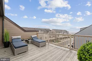 8977 Katherine Johnson St, Manassas, VA 20109 - Photo 16