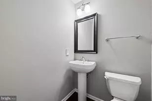 784 Monument Ave, Woodbridge, VA 22191 - Photo 18