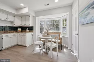 2874 Bowes Ln, Woodbridge, VA 22193 - Photo 16