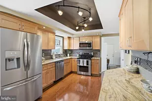 12008 Willowood Dr, Woodbridge, VA 22192 - Photo 6