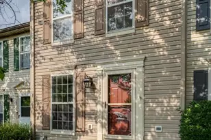 1832 Tiger Lily Cir, Woodbridge, VA 22192 - Photo 30