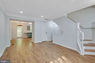 1832 Tiger Lily Cir, Woodbridge, VA 22192 - Photo 4