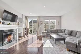 11903 Waterton Lake Ln, Bristow, VA 20136 - Photo 18