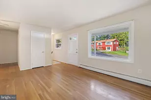 14309 Fairmont Ct, Woodbridge, VA 22193 - Photo 8