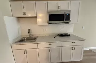 13044 Tadmore Ct, Woodbridge, VA 22193 - Photo 6