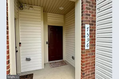 7536 Brunson Circle, Gainesville, VA 20155 - Photo 2