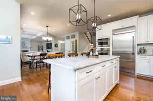 5800 Waterloo Bridge Cir, Haymarket, VA 20169 - Photo 26