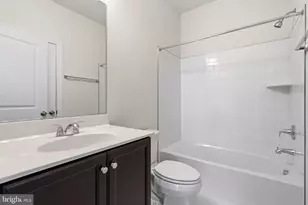 602 Watermans Dr, Woodbridge, VA 22191 - Photo 24