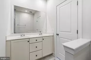 602 Watermans Dr, Woodbridge, VA 22191 - Photo 18