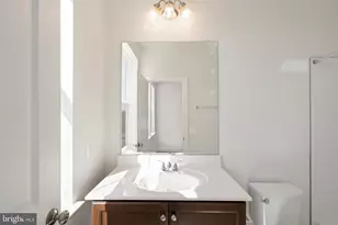 596 Watermans Dr, Woodbridge, VA 22191 - Photo 34