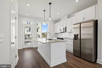 596 Watermans Drive, Woodbridge, VA 22191 - Photo 12