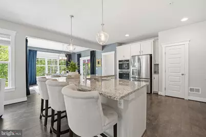 17942 Woods View Drive, Dumfries, VA 22026 - Photo 16