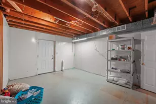 8118 Whitting Dr, Manassas, VA 20112 - Photo 46
