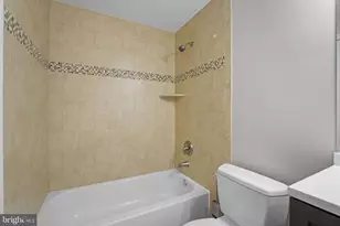 8118 Whitting Dr, Manassas, VA 20112 - Photo 28