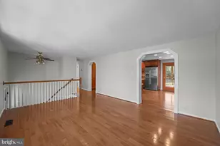 8118 Whitting Dr, Manassas, VA 20112 - Photo 6