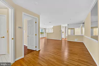 10998 Koman Circle #203, Manassas, VA 20109 - Photo 4