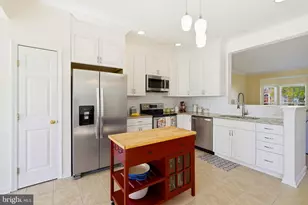 6965 Manahoac Pl, Gainesville, VA 20155 - Photo 4