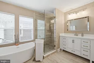 713 Belmont Bay Dr, Woodbridge, VA 22191 - Photo 42