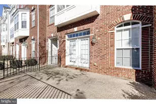14873 Cloverdale Rd, Woodbridge, VA 22193 - Photo 4
