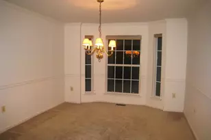 13195 Quade Ln, Woodbridge, VA 22193 - Photo 10