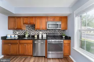 4748 S Park Ct, Woodbridge, VA 22193 - Photo 6