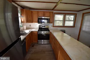 3931 Dominion Dr, Dumfries, VA 22026 - Photo 16