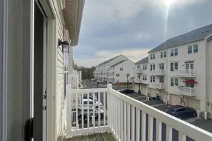 7469 Brunson Cir, Gainesville, VA 20155 - Photo 14