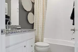 17644 Hawkins Ln, Dumfries, VA 22026 - Photo 14