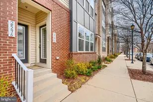 2596 Neabsco Common Pl, Woodbridge, VA 22191 - Photo 4