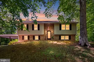 12020 Parkriver Dr, Manassas, VA 20112 - Photo 2