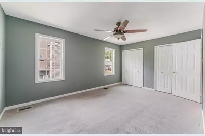 15045 Holleyside Drive, Dumfries, VA 22025 - Photo 32