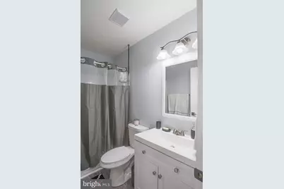 1049 Gardenview Loop #201, Woodbridge, VA 22191 - Photo 2